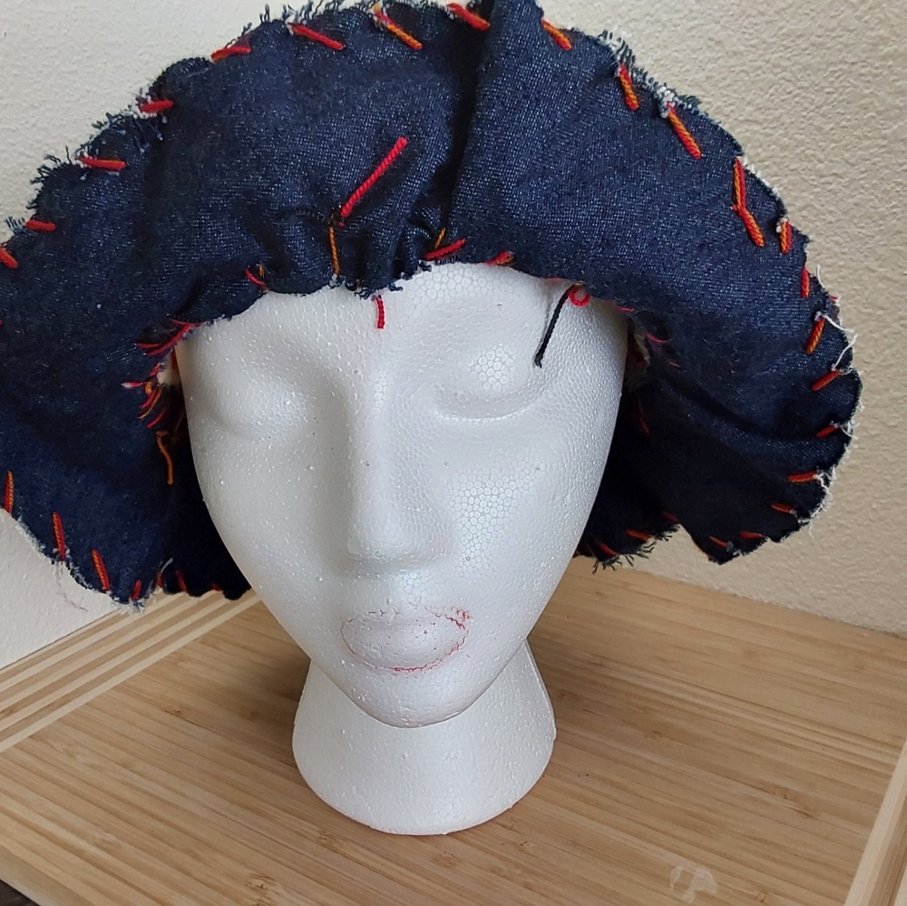 Handmade bucket hat - Picture 4 of 4